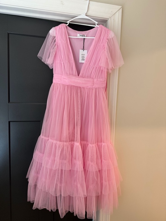 Showpo. Dresses & Skirts - Showpo Women’s Tulle Pink Midi Dress